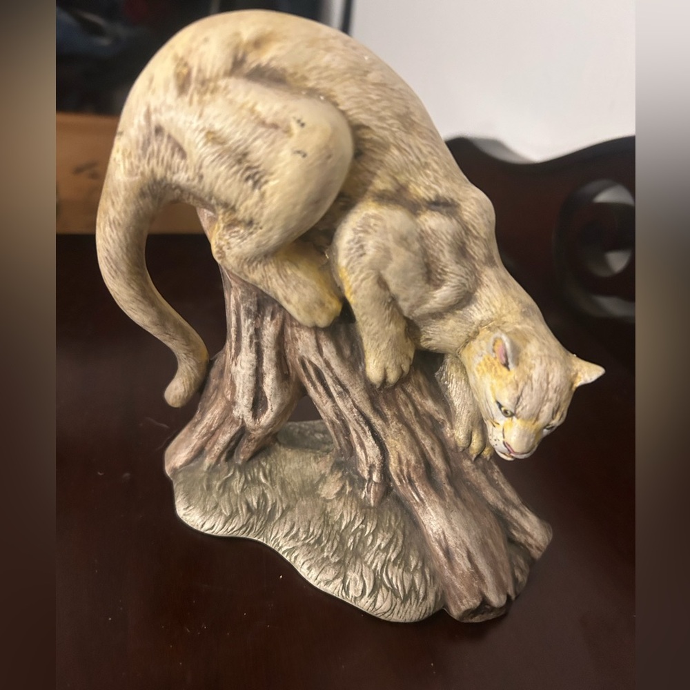 Elegant Cat Figurine in Cream and Brown